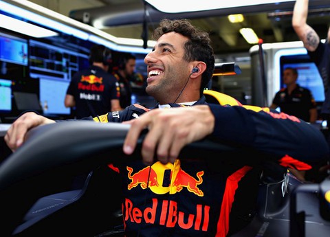 Formuła 1: Ricciardo i Vettel najszybsi na piątkowych treningach