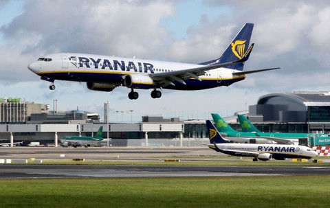 Szef Ryanaira: Samoloty i personel może być przeniesiony do Polski
