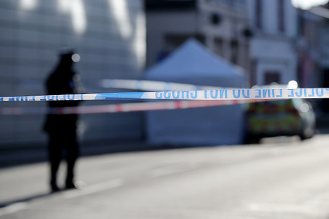 Londyn: Kolejny atak z nożem. Jedna osoba nie żyje