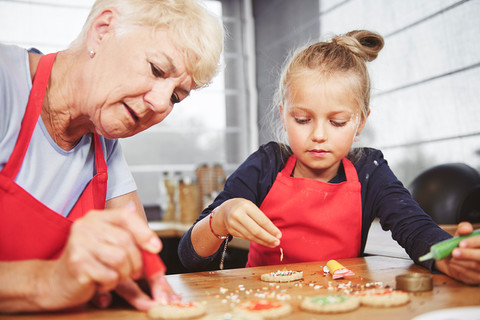 1K EUR 'Granny Grant' proposed for grandparents who help with childcare in Budget talks
