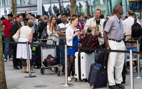 Szef British Airways krytykuje kolejki na Heathrow