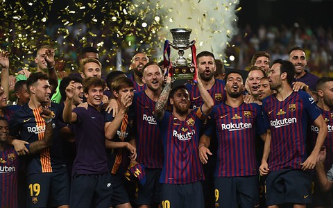 Barcelona with the Super Cup of Spain for the 13th time.