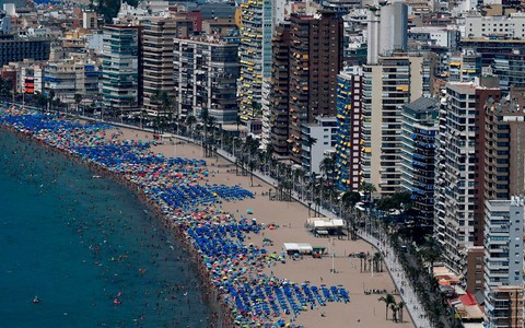 Brytyjka żąda zwrotu za wakacje, bo "w Hiszpanii było za dużo Hiszpanów"