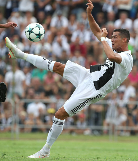 Juventus z Ronaldo w drodze po europejskiej trofea