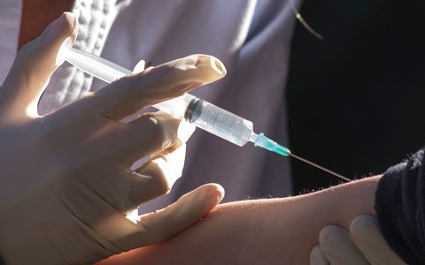 Russian trolls 'spreading discord' over vaccine safety online
