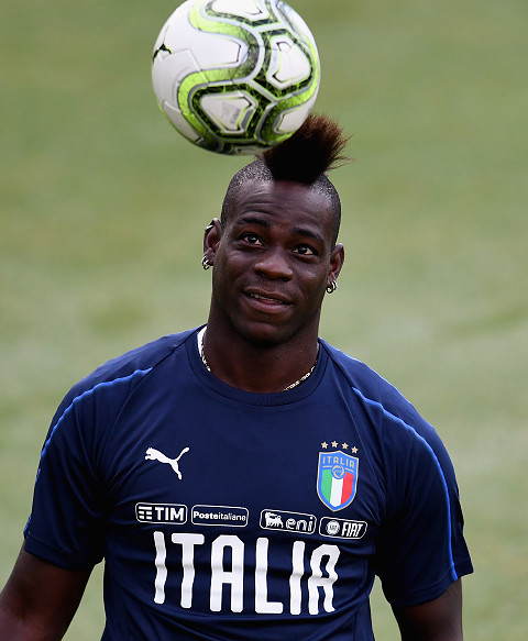 Balotelli bronią Włochów na mecz z Polakami 