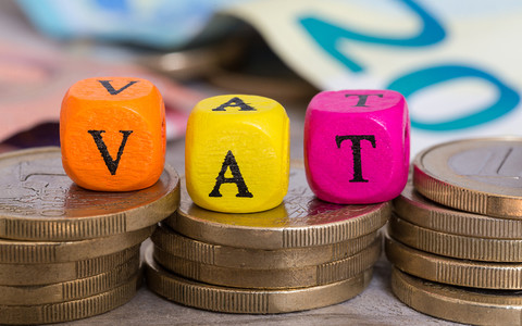 Kraje UE nadal tracą na oszustwach z VAT miliardy euro