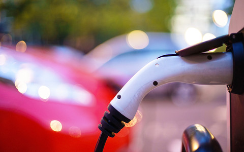 Deloitte: In 2040, every second car used will be an electric car