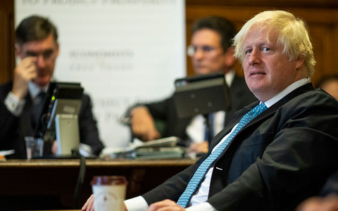 Boris Johnson zaapelował do premier May o porzucenie planu z Chequers