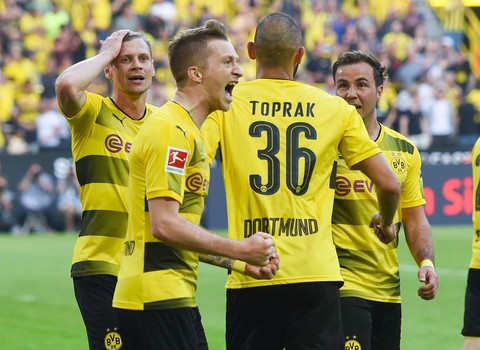 Liga niemiecka: Borussia Dortmund liderem po pokonaniu Bayeru