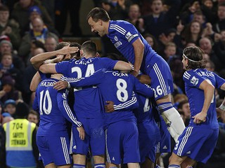 Chelsea, Man City stay top with wins