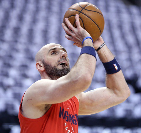 Gortat in the first hundred on the basketball players' payroll