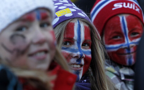 Norwegowie zakazali stosowania smarów z fluorem w narciarskich zawodach młodzieżowych