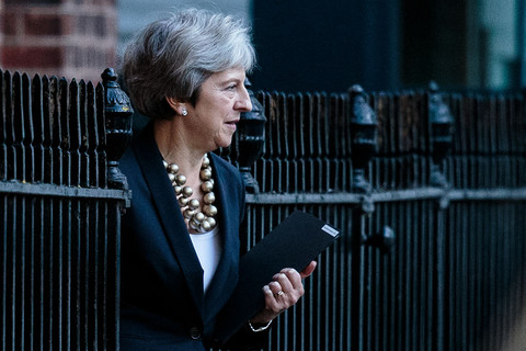 Premier May nie wyklucza przedłużenia okresu przejściowego po Brexicie