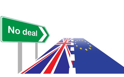 "Times": Rząd szykuje się na wypadek Brexitu bez umowy