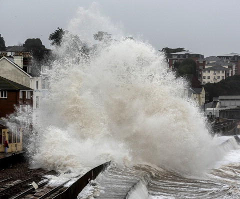 Ekolodzy: "Morze pochłonie brytyjskie domy, drogi i hotele"
