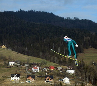 In Wisla is too warm, organizers of Poland Ski Jumping competition worried about snow.