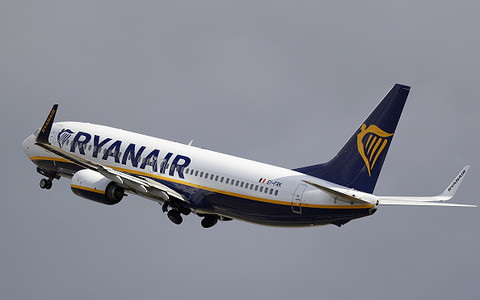 Dwa samoloty Ryanair "o włos od zderzenia" w powietrzu