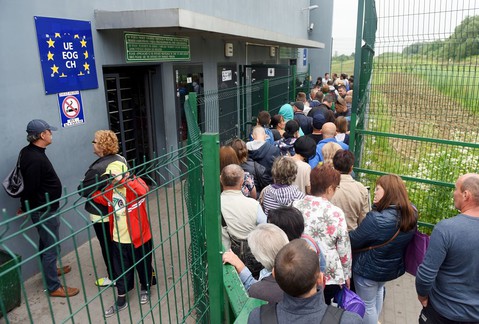 Liczba przyjazdów cudzoziemców do Polski wzrosła do 41,8 mln