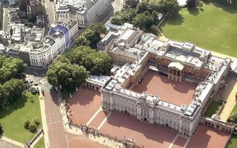 Zostań sąsiadem Elżbiety II: Dom obok Pałacu Buckingham na sprzedaż