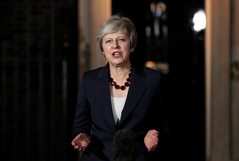 Theresa May: Rząd zatwierdził projekt umowy ws. Brexitu