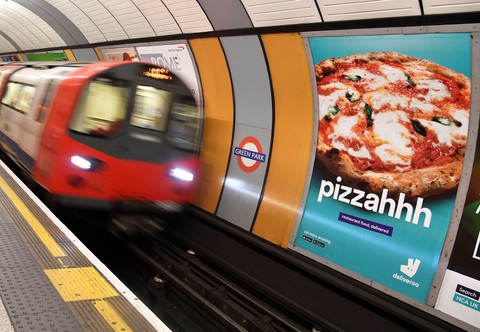 Z londyńskiego metra znikną reklamy śmieciowego jedzenia