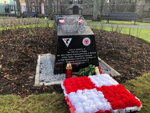Odsłonięto pomnik poświęcony polskim lotnikom w Irlandii Północnej