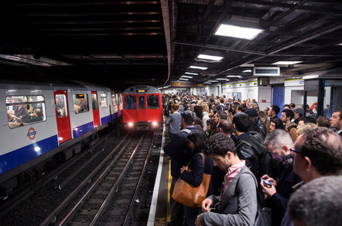 Londyn: Paraliż w metrze przed samymi świętami