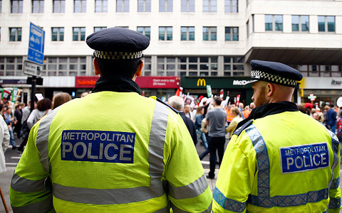 Fala przestępczości w Londynie. Policjanci bez dni wolnych