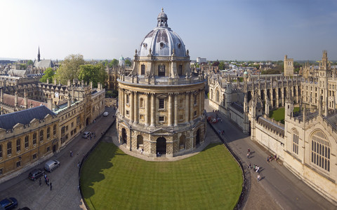 Konkurs dla nastolatków, którzy chcą studiować w Oxfordzie