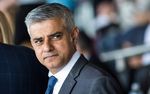 Londyn: Burmistrz ostrzega przed dramatyczną sytuacją policji