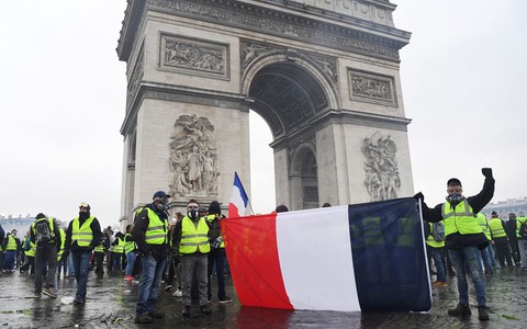 "FT": Movement of "yellow vests" too large to ignore