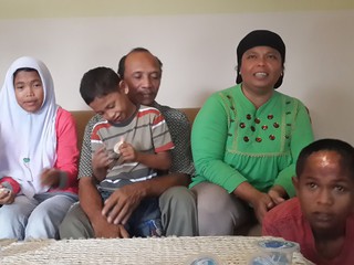 Claims miracle reunion of North Sumatra family torn apart by the Boxing Day tsunami 