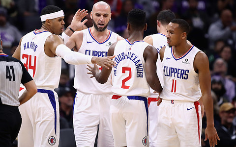 The Clippers' defeat, Gortat collected and served