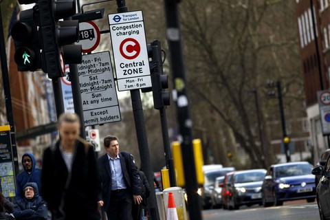 Uber i inne firmy przewozowe będą płacić za wjazd do centrum Londynu