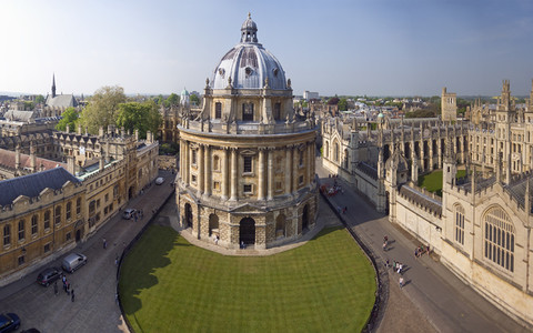 Settled Status: Oxford University zapłaci za rejestrację pracowników z Unii 