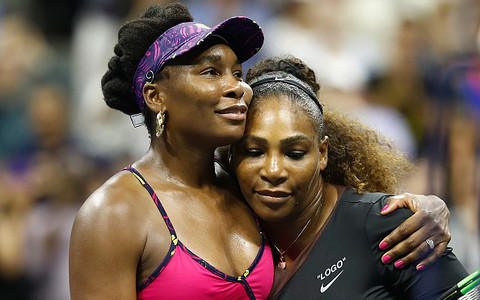 Venus Williams beats Serena in Abu Dhabi exhibition