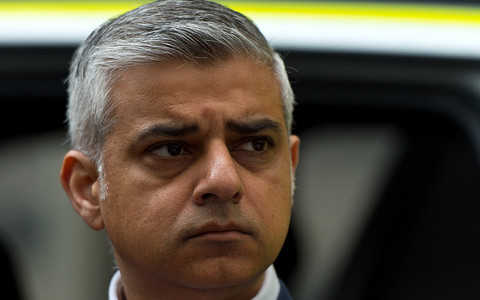Burmistrz Londynu podnosi council tax. Pieniądze trafią do Met Police