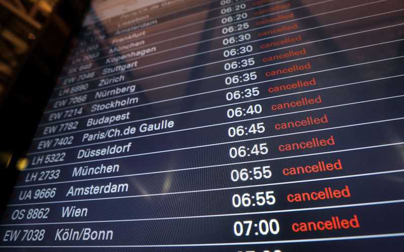 Strajki na lotniskach w Niemczech. Kłopoty dla 220 tys. pasażerów