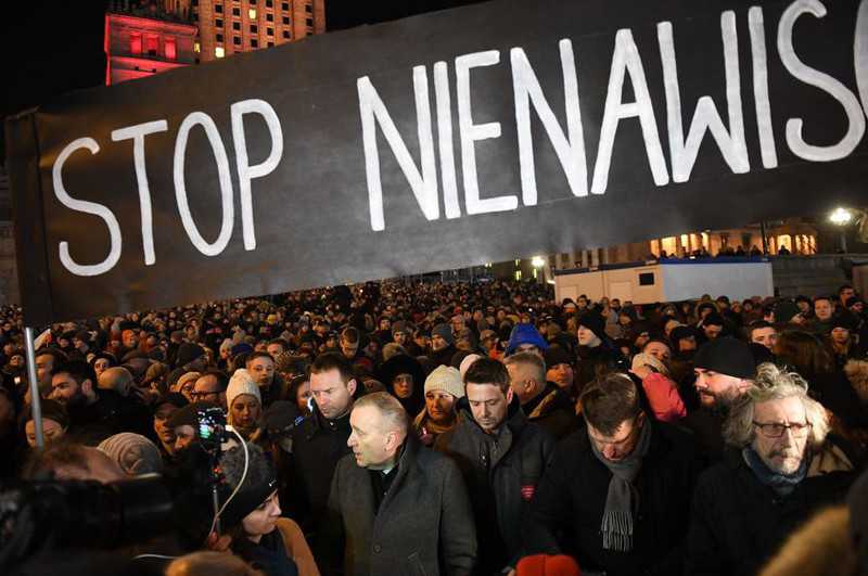 "Financial Times": Zabójstwo Adamowicza ostrzeżeniem dla całej Europy