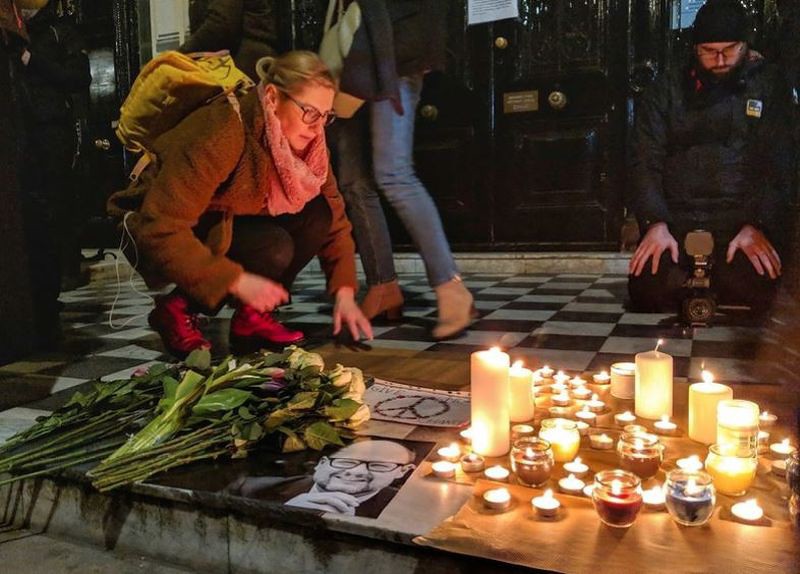 Londyn: Od dziś w ambasadzie księga kondolencyjna pamięci Pawła Adamowicza