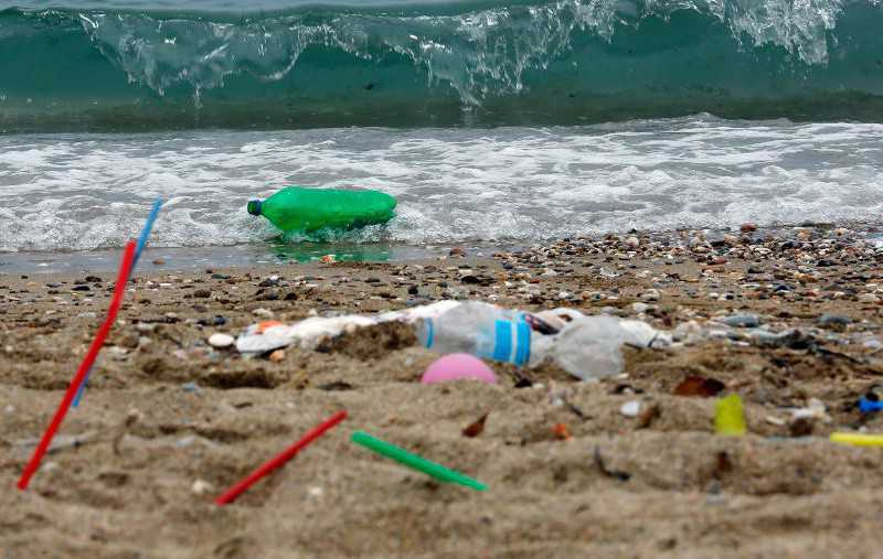 Unia Europejska mówi "NIE" plastikowi