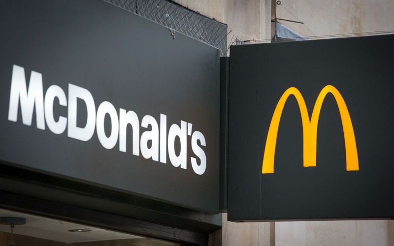 McDonald's rozdaje darmowe cheeseburgery w Blue Monday