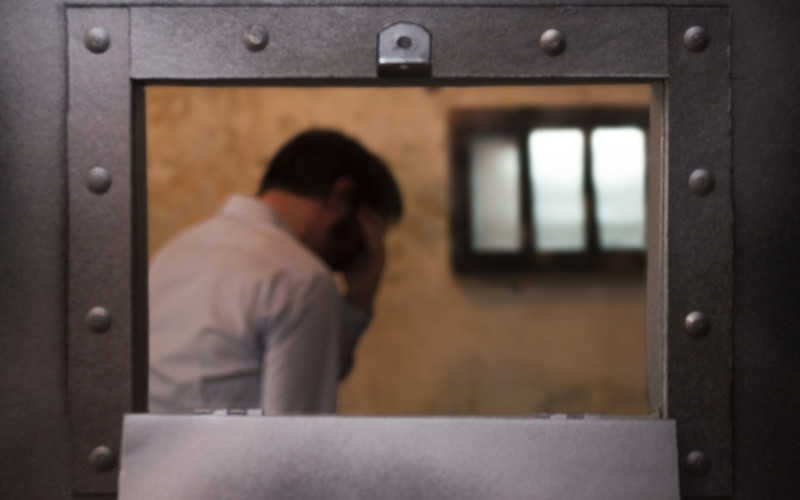 Horror w więzieniach: Rekordowy poziom przemocy i samookaleczeń