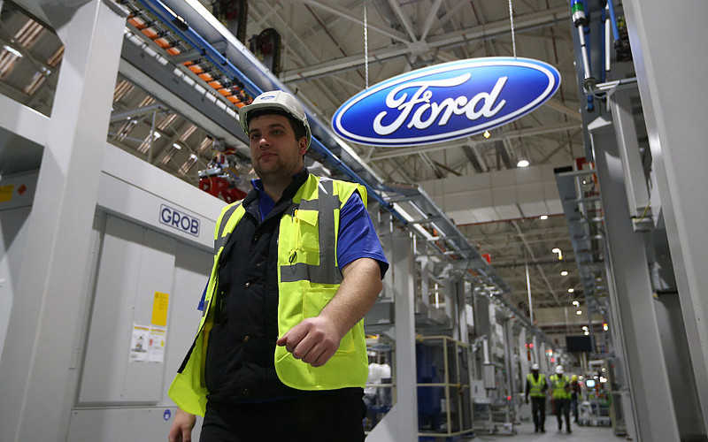 Ford przygotowuje się do przeniesienia produkcji poza UK