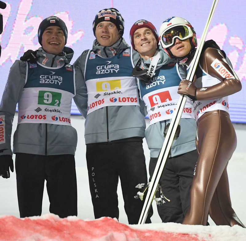 Team competition for the start of the marathon in Willingen