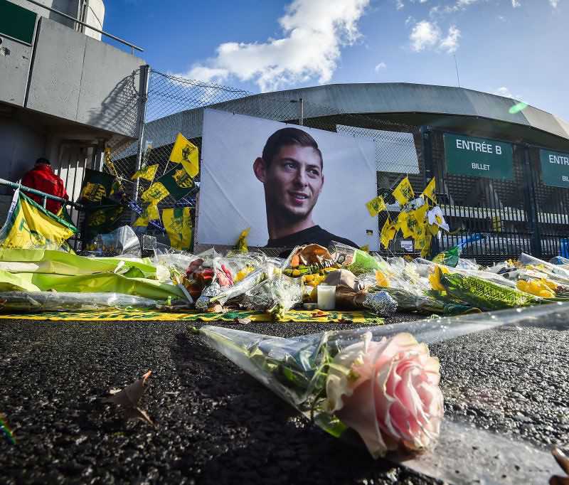 Emiliano Sala's body returns to Argentina ahead of funeral