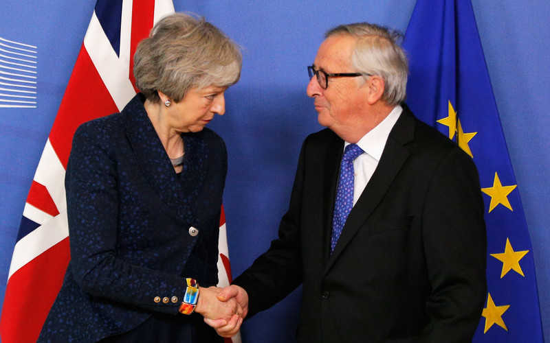 May, Juncker to meet again on Brexit today
