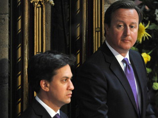 Co obiecują Cameron i Miliband przed wyborami?