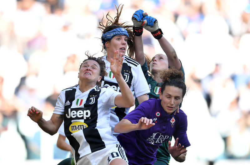 Record 39,000 spectators at the women's football game in the Italian league
